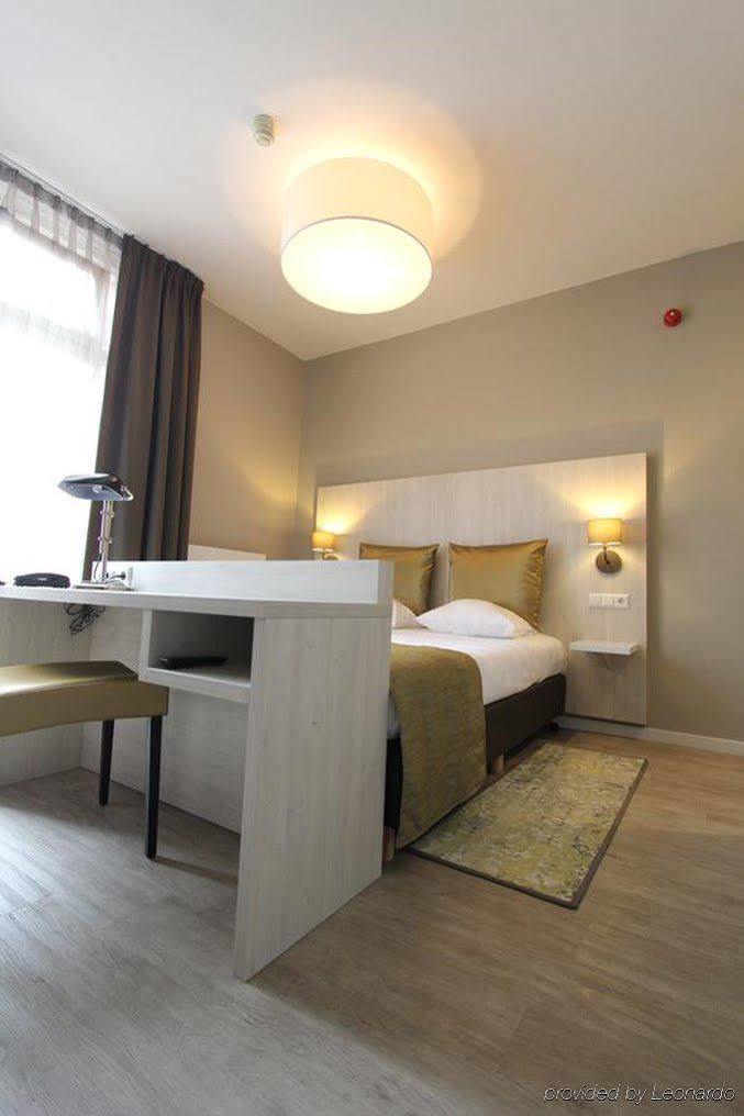 Apple Hotel