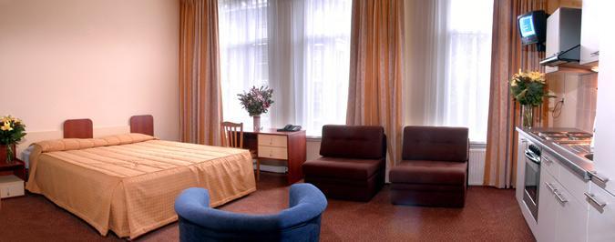 Aadam Wilhelmina 3*
