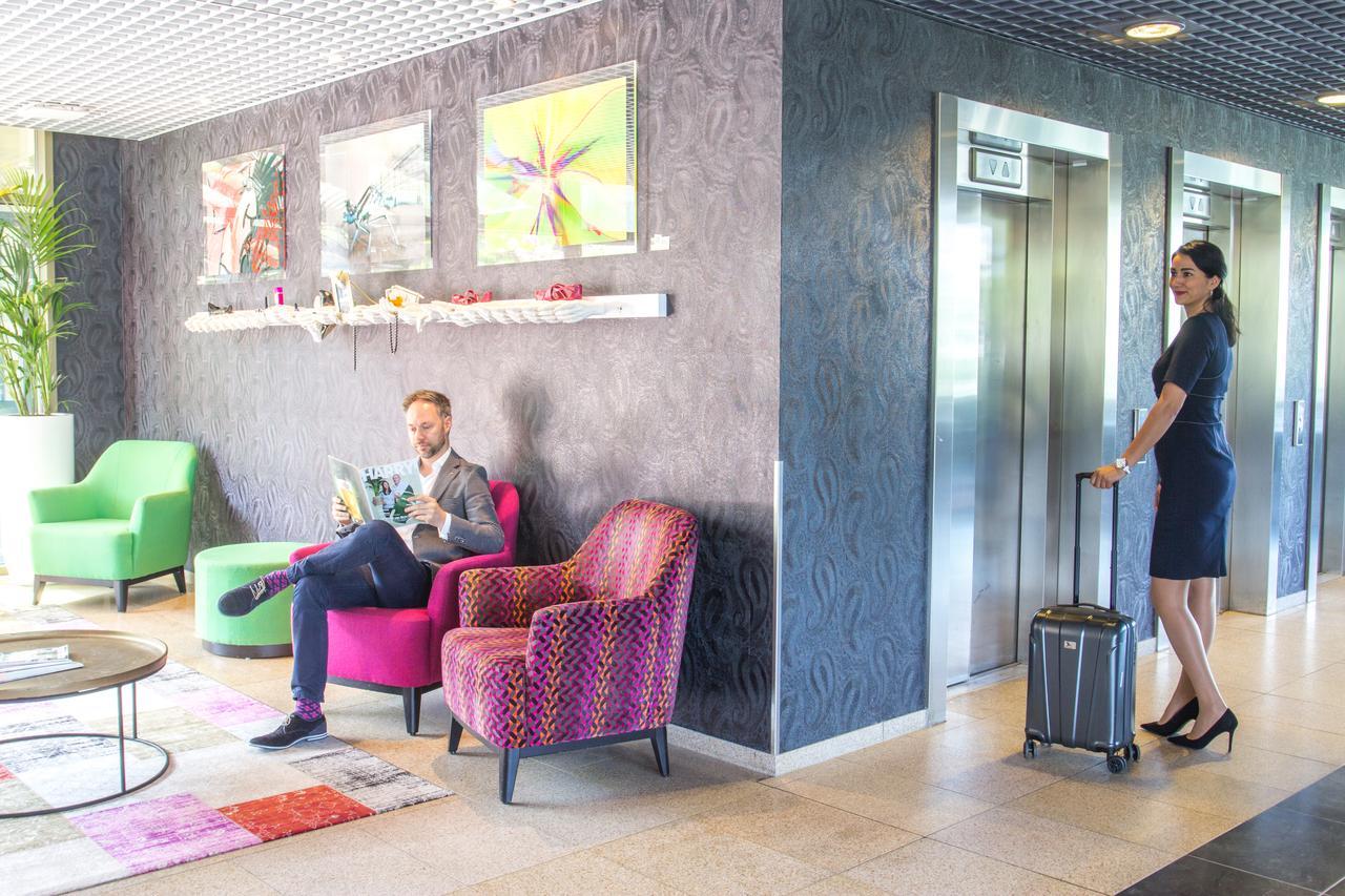 Westcord Fashion Hotel