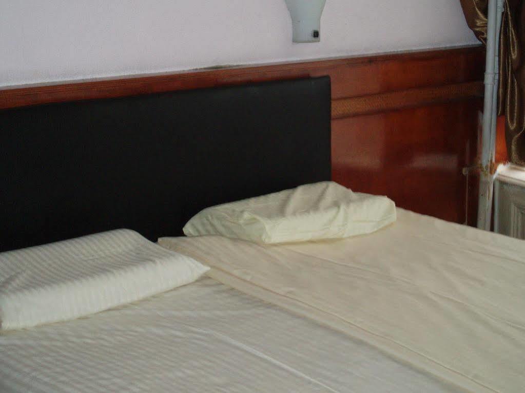 Hotel Manofa 2*