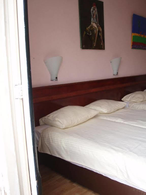 Hotel Manofa 2*