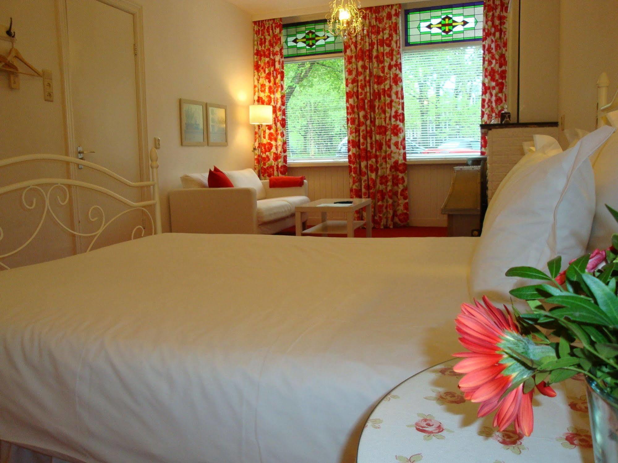 Hotel Bed And Breakfast Amsterdam