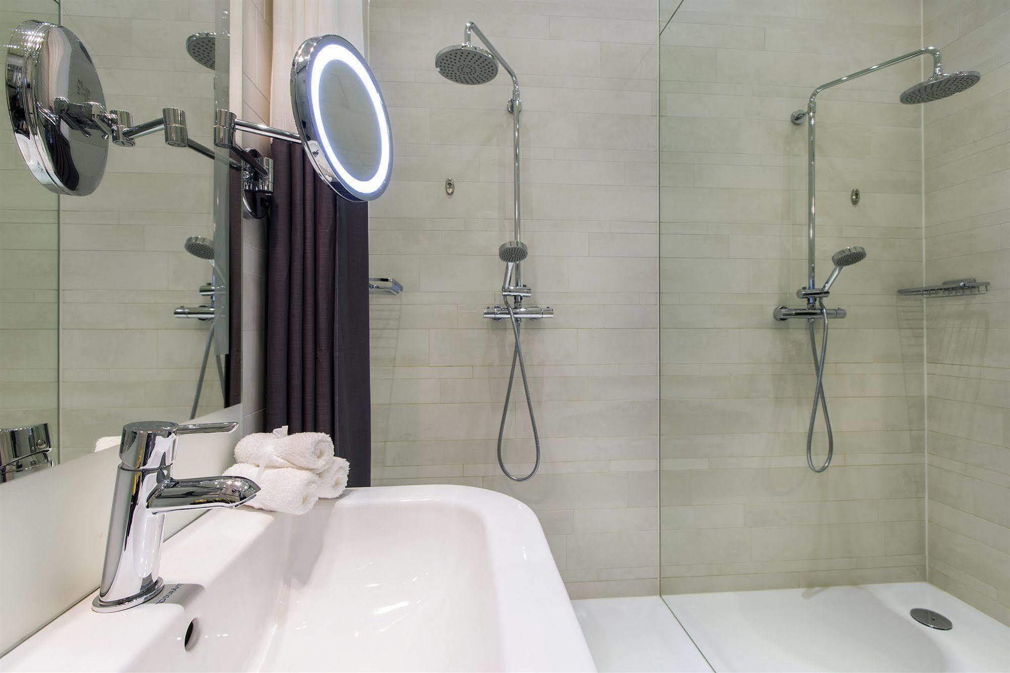 Canal Hotel Amsterdam