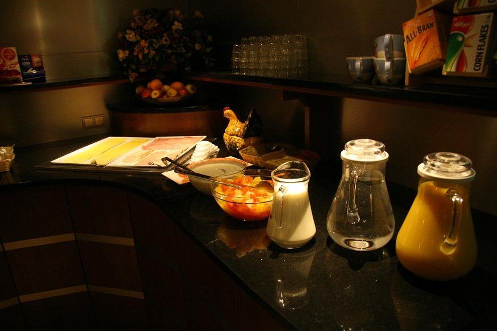 Huygens Place 4*