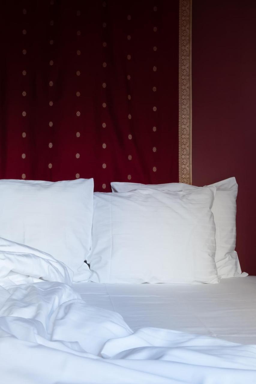 Hotel Misc Eatdrinksleep