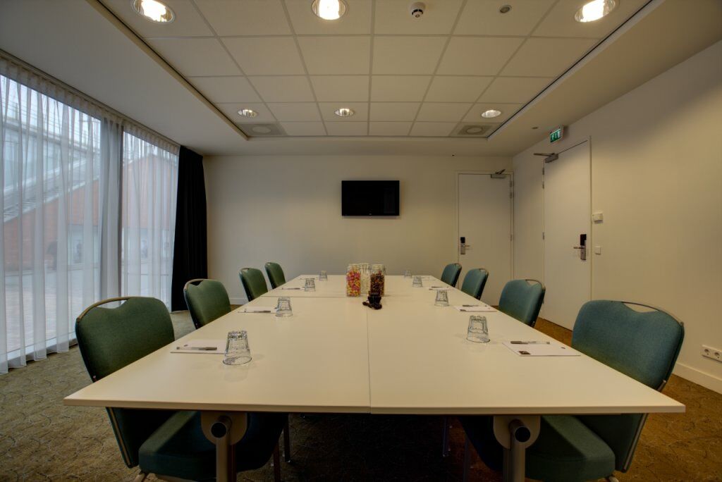 Hampton By Hilton Arena Boulevard 3*