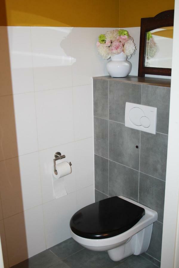 Homestay The Water *