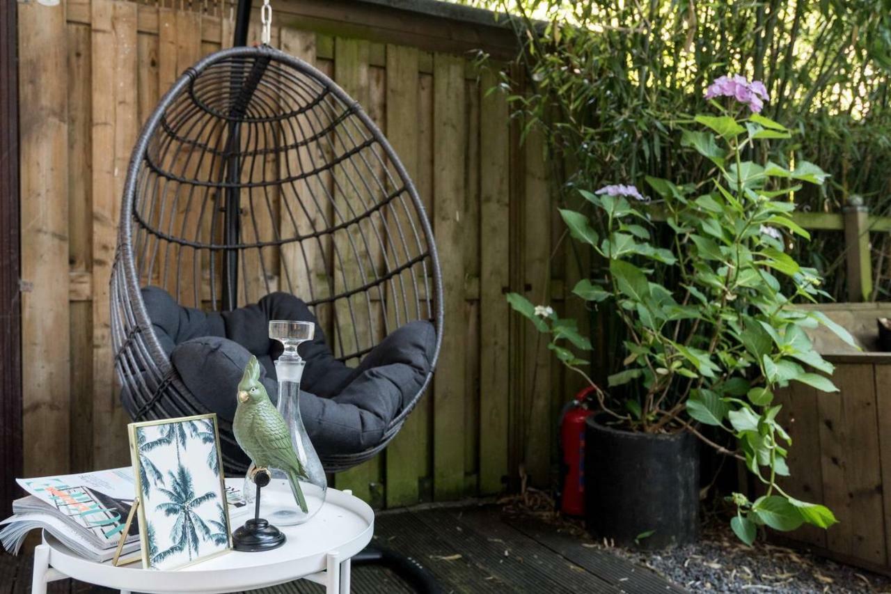 Amazing With Private Garden On Great Location
