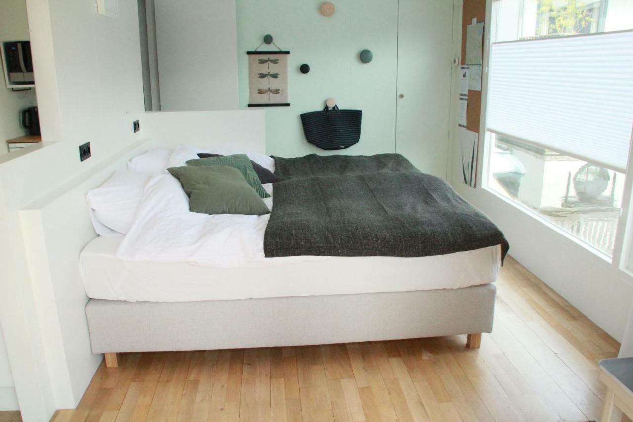 Houseboat Sooki Bed & Breakfast Amsterdam