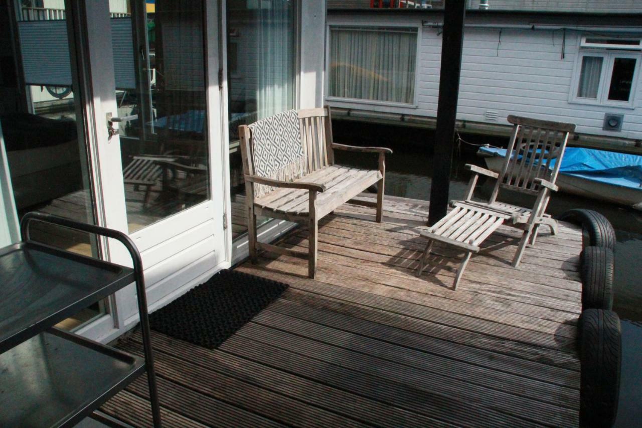 Houseboat Sooki