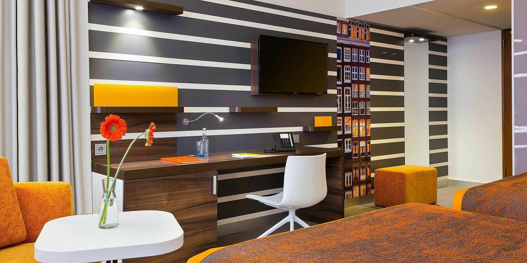 Holiday 4* Amsterdam