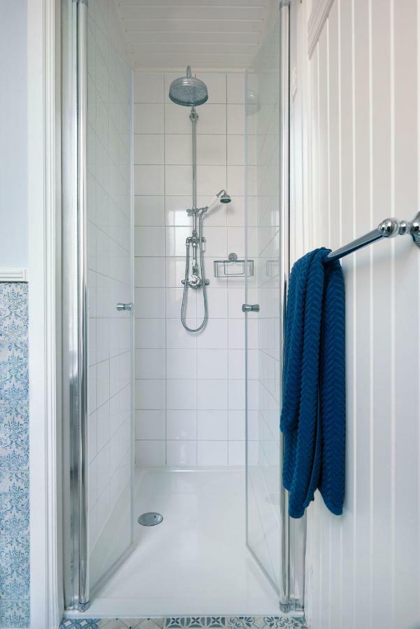 Vondelpark House Bed & Breakfast 3*