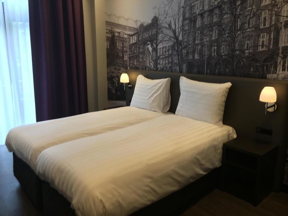 Royal Hotel