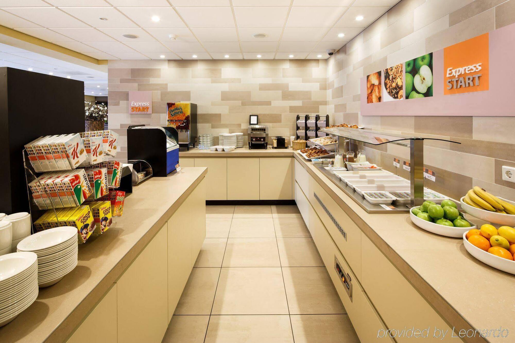 Holiday Express - South By Ihg