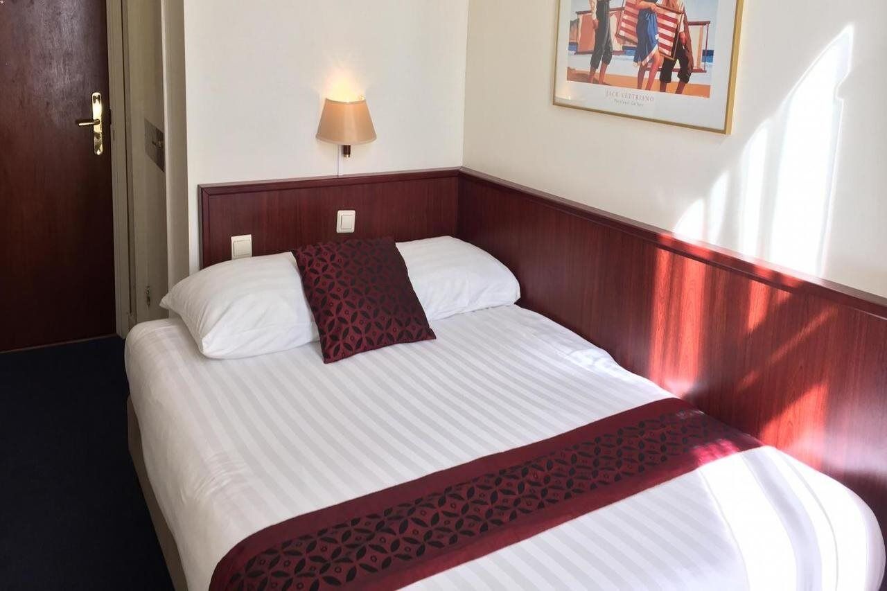 Alexander Hotel 3*