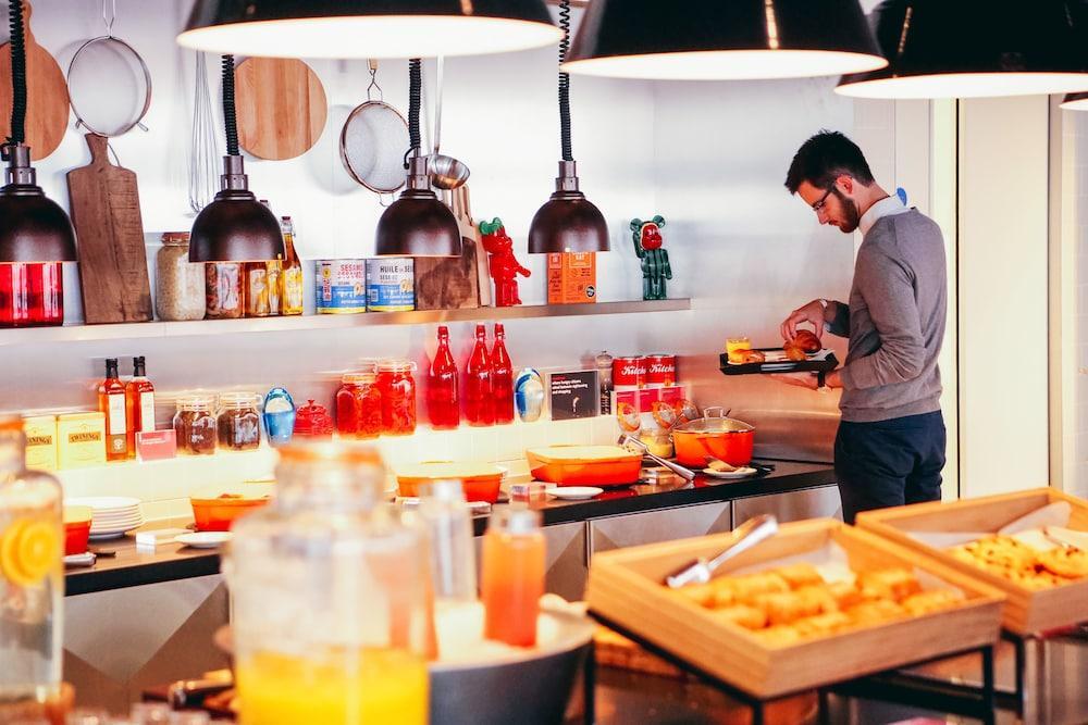 Hotel Citizenm Amstel 4*