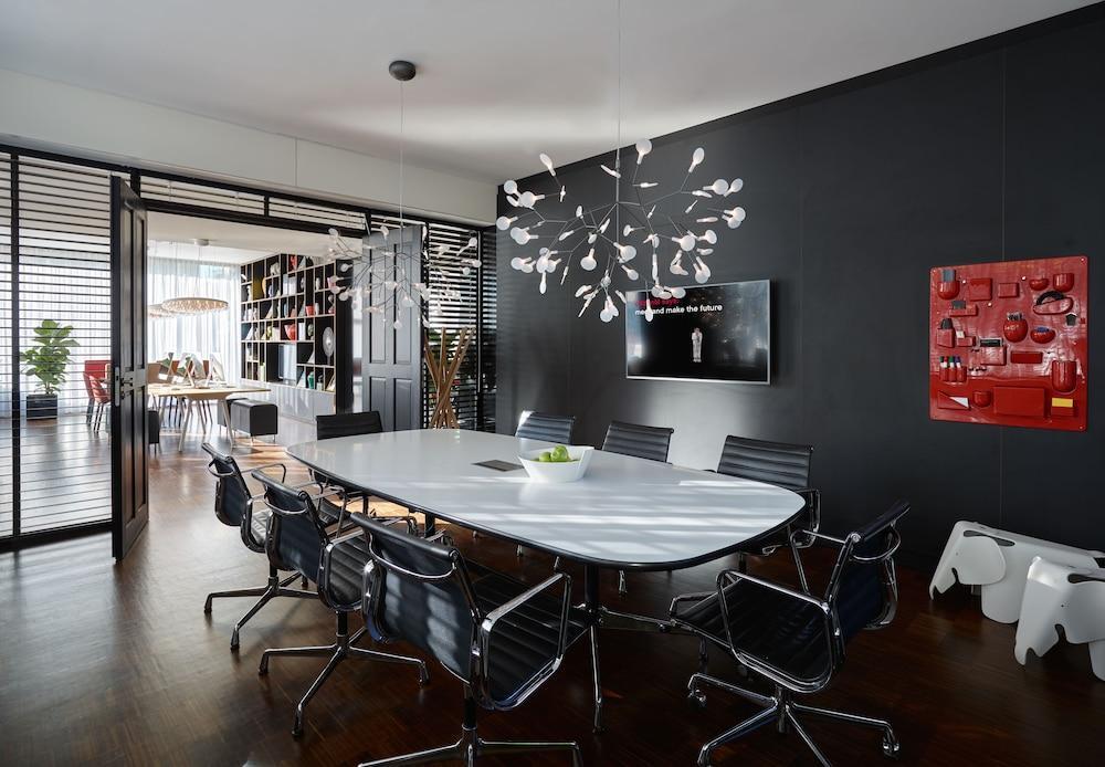 Citizenm Amstel Hotel 4*