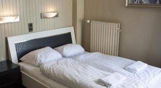 Trianon Annex Hotel 2*