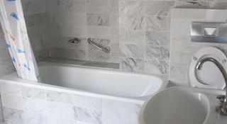 Trianon Annex Hotel
