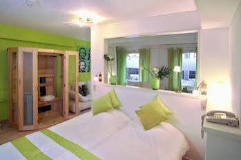 Rembrandt Hotel 2*