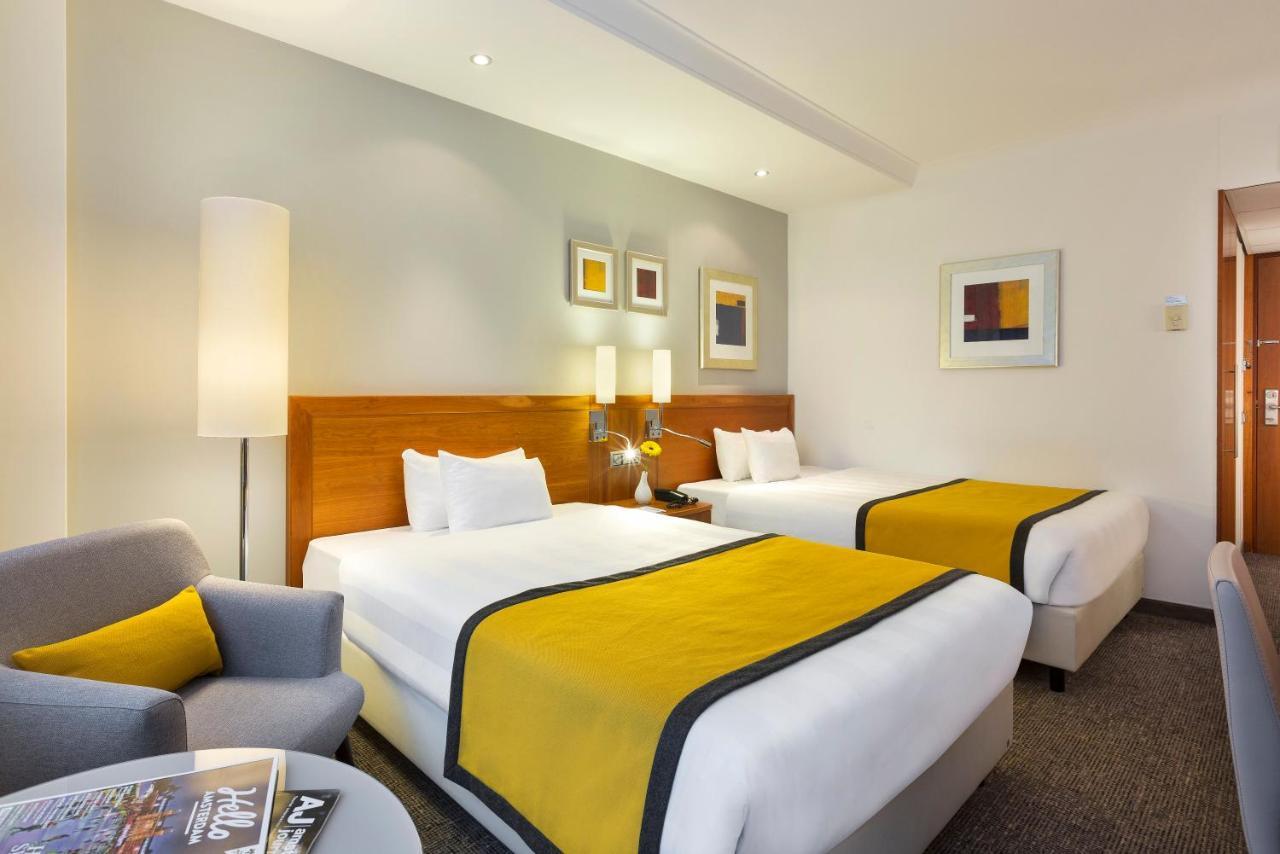 Holiday 4* Amsterdam