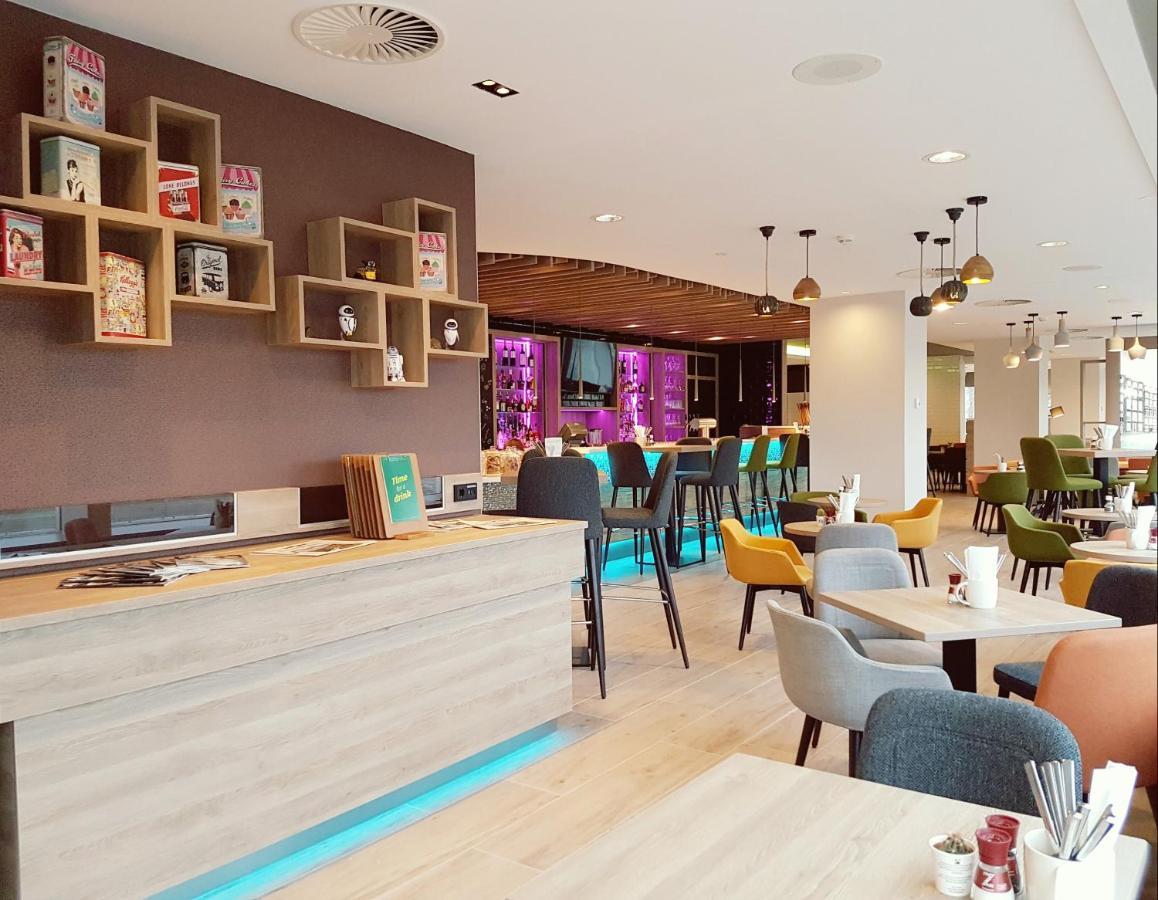 Holiday Hotel 4*