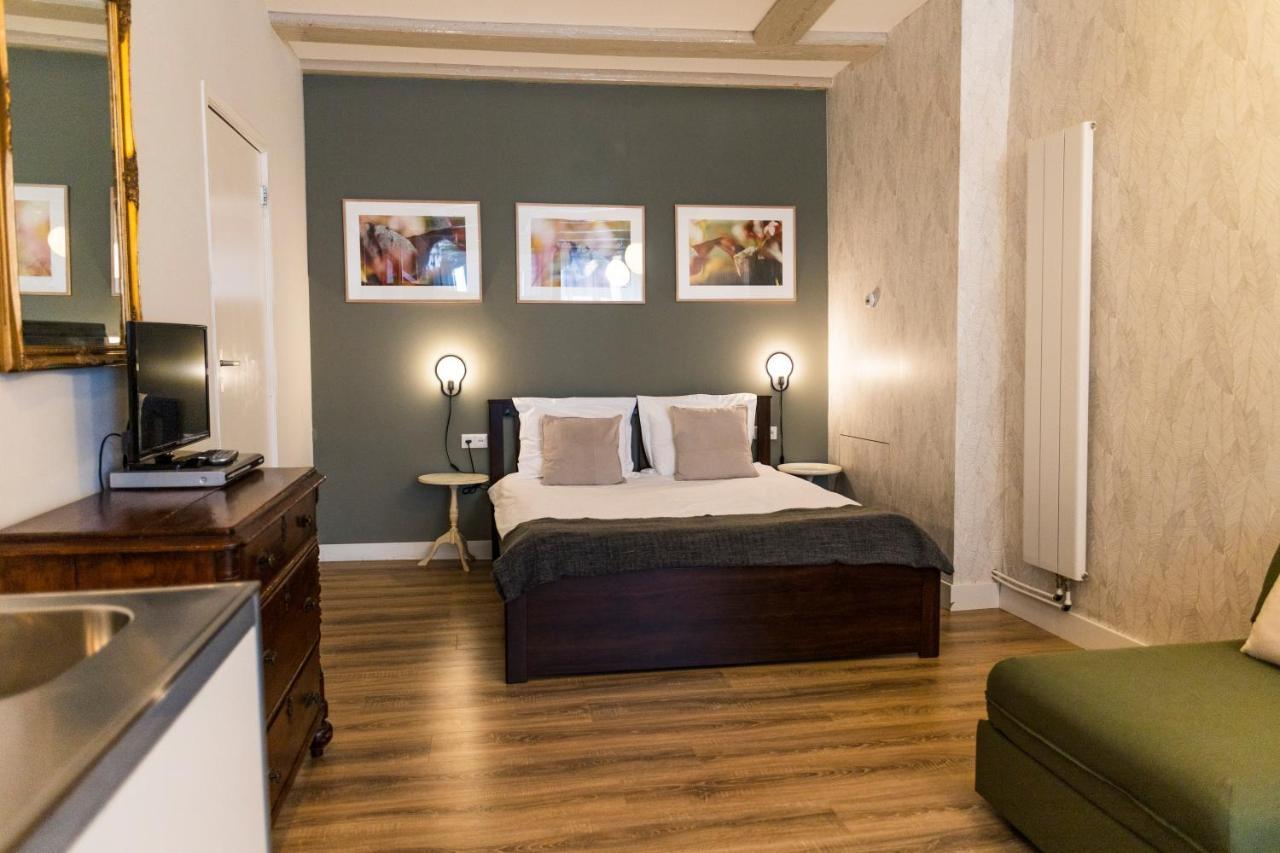 Amici Bed & Breakfast Amsterdam