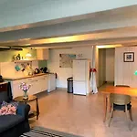 Charming Canal House 4P