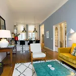 Luxurious Canal Apartment