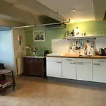 Charming Canal House 4P