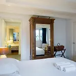 Luxurious Canal Apartment
