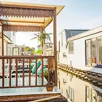 House Boat Studio With Waterfront Terrace