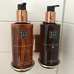 Nine-T-Teen Bed And Boutique