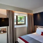 Holiday Inn Express Amsterdam - City Hall By Ihg
