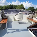 Amsterdam Boat & Breakfast