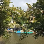 Dutch Masters Short Stay Apartments