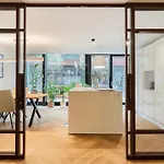 Luxurious Studio Only 15 Minutes From City Center