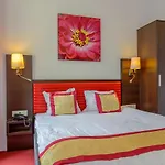 Hotel Allure
