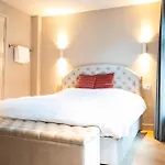 Renovated Parkside Gem - 2 Person Studio In The Pijp
