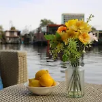 The New Lake Boathouse