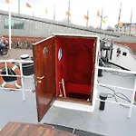 Hotelboot Zwaan