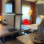 Xo Hotels Couture