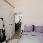 Stylish Apartment Next To The Amstel River- Unit D