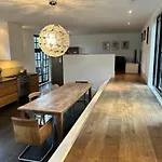 De Luxe Huisboot Amsterdam