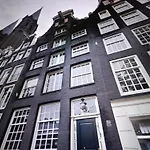 Urban Escape Ams