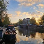 Pantheos Top Houseboat