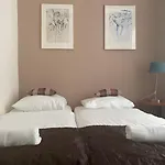 Hostel The Veteran