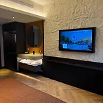Hotel Sebastians