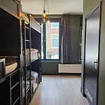 Crossroads Hostel Amsterdam