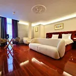 Chasse Hotel Residency
